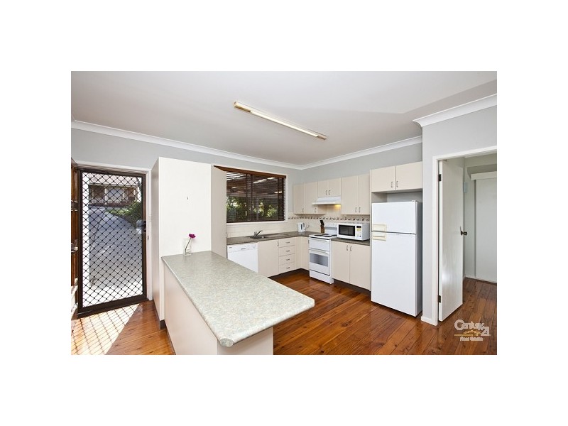 32 Andrew Road, Valentine NSW 2280