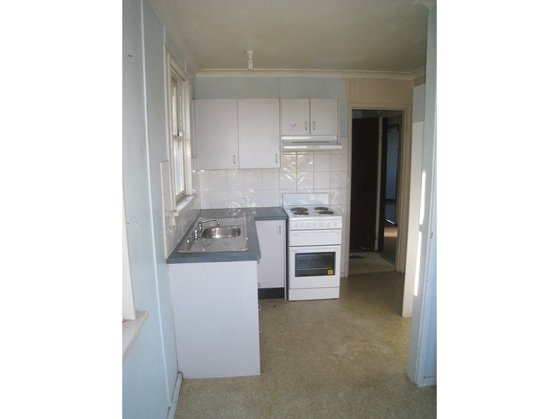 37 Coral Crescent, Gateshead NSW 2290