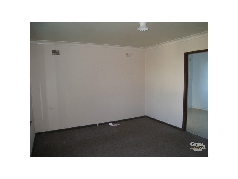 37 Coral Crescent, Gateshead NSW 2290