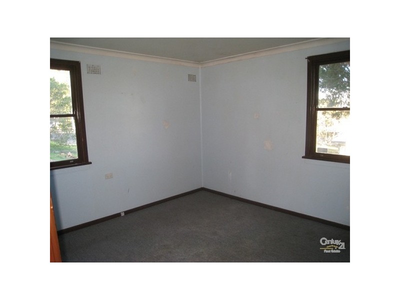 37 Coral Crescent, Gateshead NSW 2290