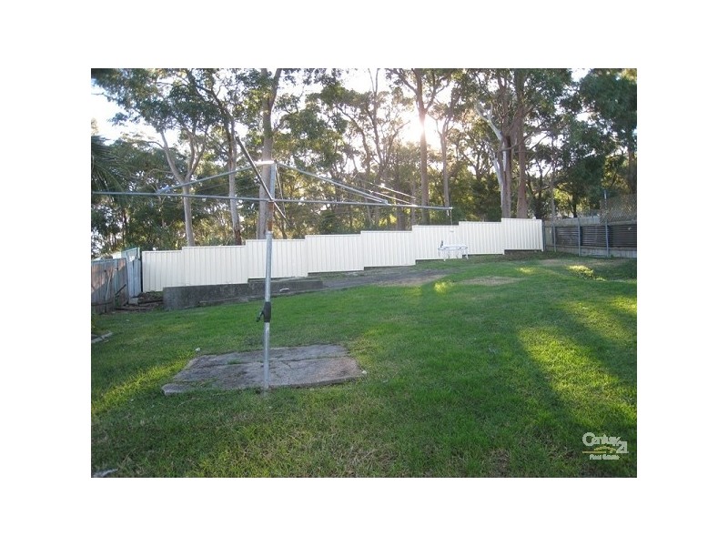 37 Coral Crescent, Gateshead NSW 2290