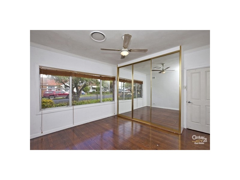 32 Norris Street, Mayfield West NSW 2304