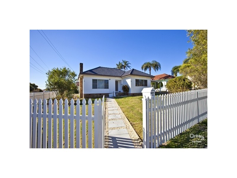 34 Bardia Road, Shortland NSW 2307