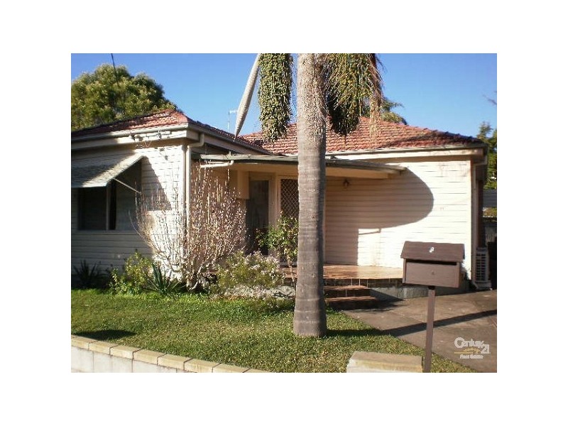 2a Hitchcock Avenue, New Lambton NSW 2305