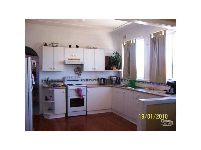 29 Beach Street, Redhead NSW 2290