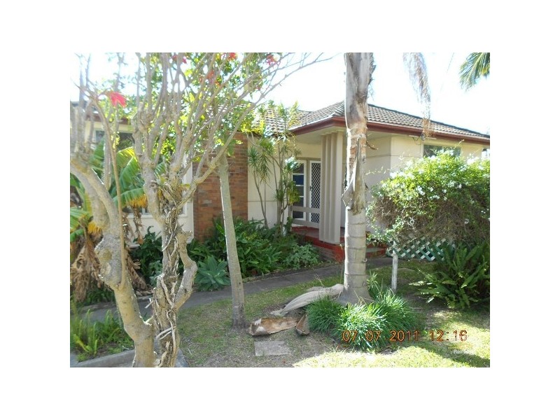 1 Blackbutt Parade, Kotara NSW 2289