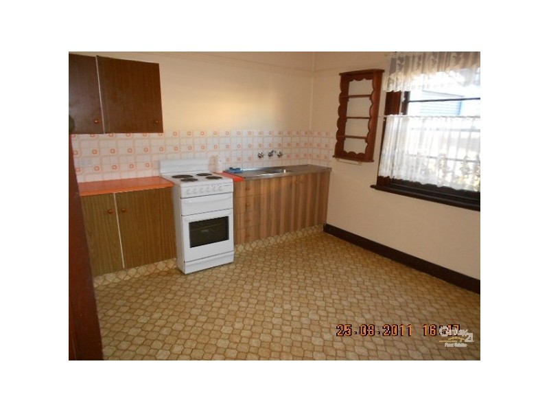 1/4 Section Street, Mayfield NSW 2304