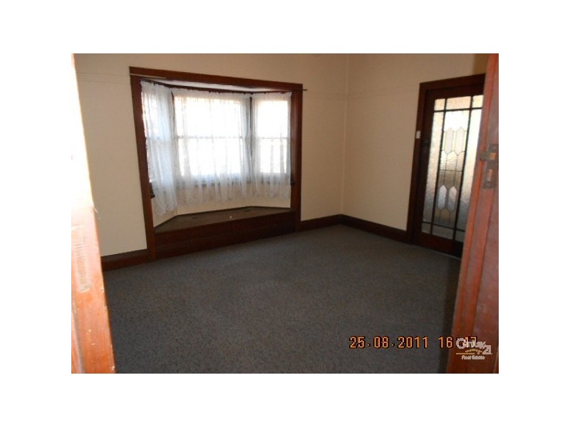 1/4 Section Street, Mayfield NSW 2304