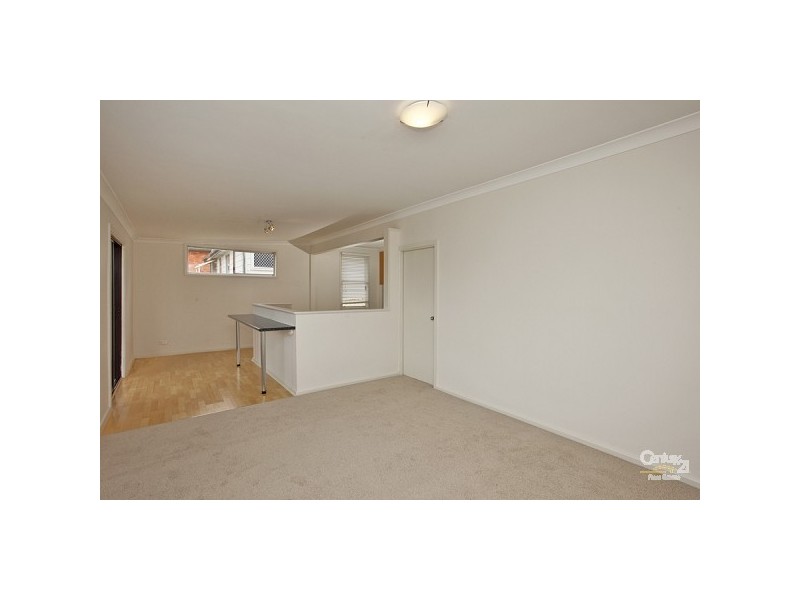 24 Derna Road, Shortland NSW 2307