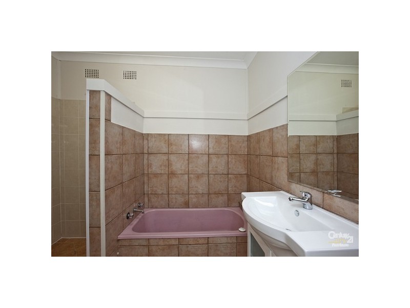 24 Derna Road, Shortland NSW 2307