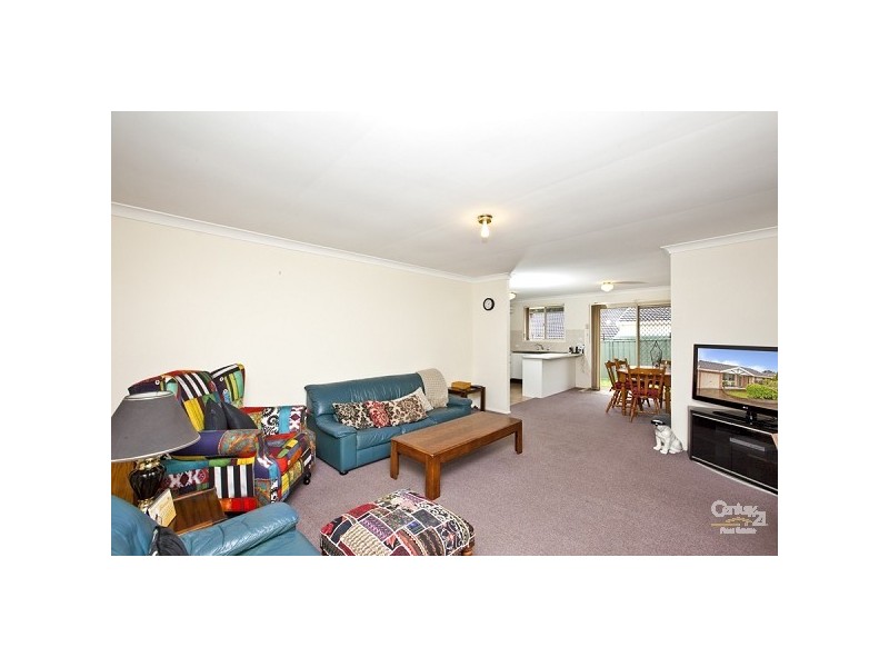 16/2 Bancks Avenue, Cardiff South NSW 2285