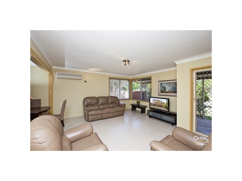 2 Mullard Close, Shortland NSW 2307