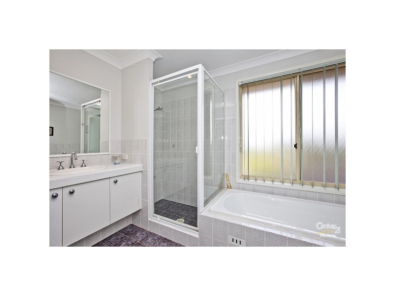 7 Broughton Way, Lakelands NSW 2282
