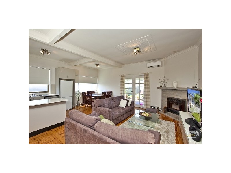 5 Teralba Road, Broadmeadow NSW 2292