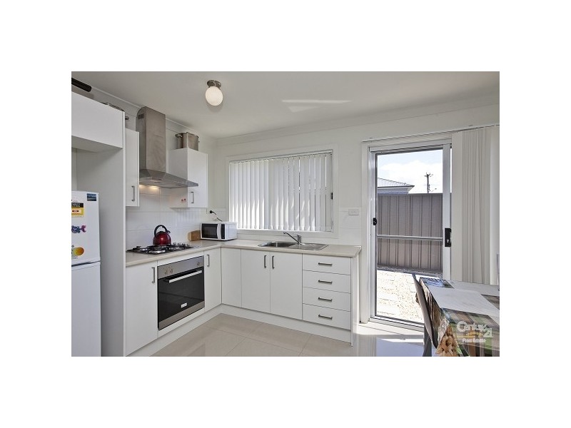 5 Teralba Road, Broadmeadow NSW 2292