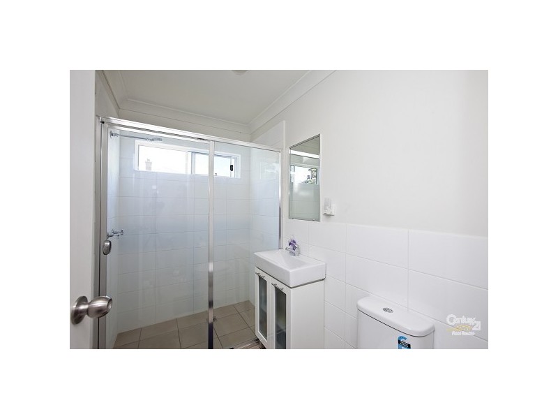 5 Teralba Road, Broadmeadow NSW 2292
