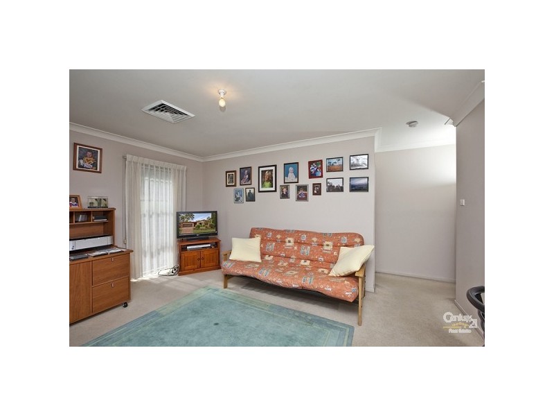 15 Rothbury Street, Eleebana NSW 2282