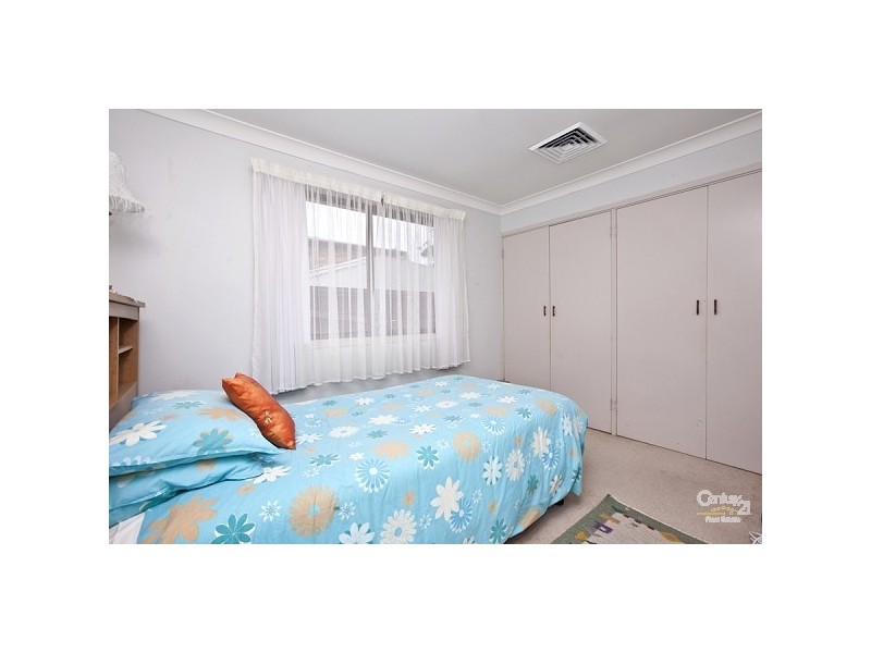 15 Rothbury Street, Eleebana NSW 2282