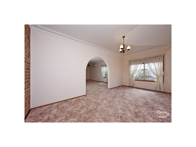 15 Alpha Close, Eleebana NSW 2282