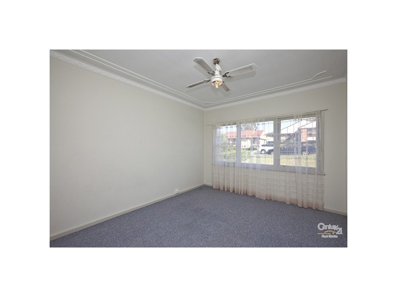 45 Clarence Street, Glendale NSW 2285