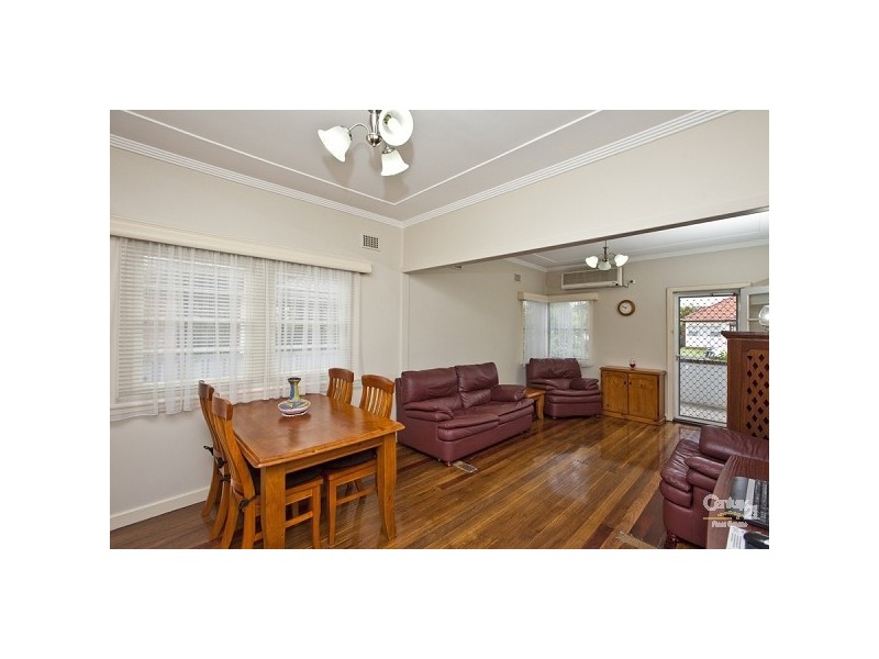 73 Roe Street, Mayfield NSW 2304