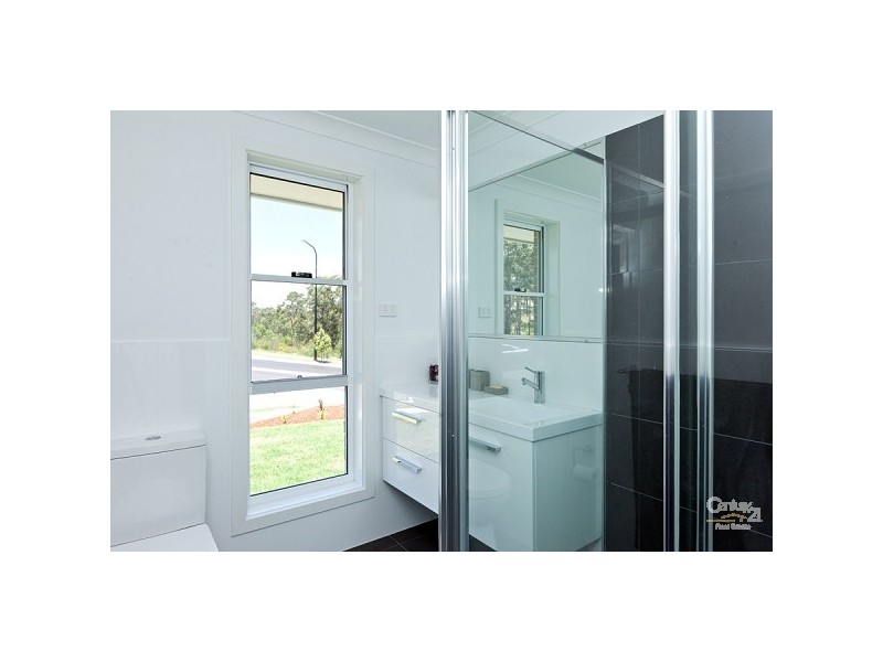 1 Nithsdle Street, Cameron Park NSW 2285
