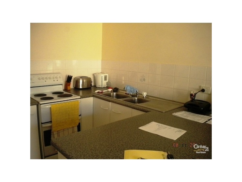 2/16 Teralba Road, Broadmeadow NSW 2292