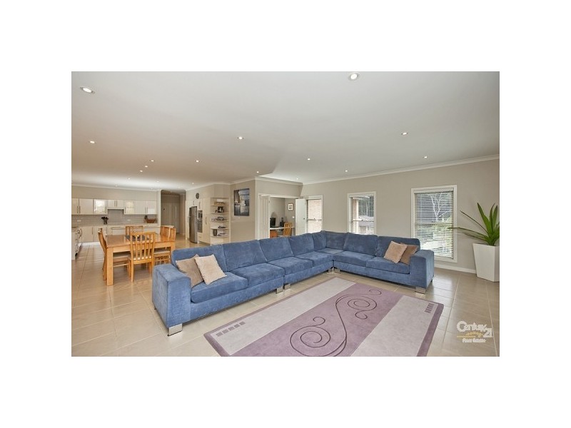 10 Darjamur Close, Tingira Heights NSW 2290