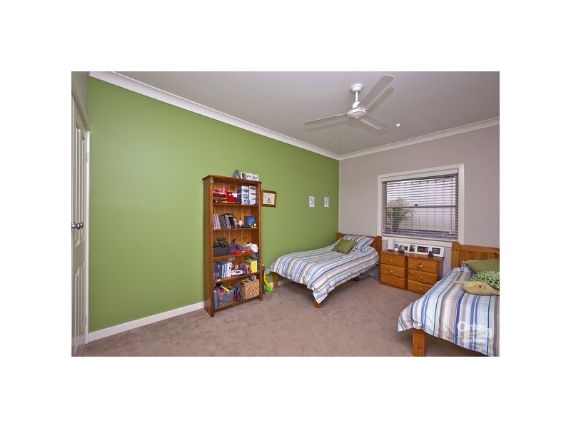 10 Darjamur Close, Tingira Heights NSW 2290