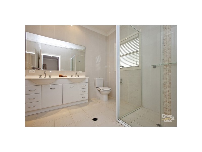 10 Darjamur Close, Tingira Heights NSW 2290