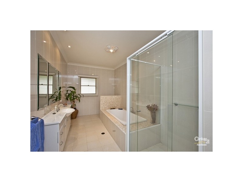 10 Darjamur Close, Tingira Heights NSW 2290