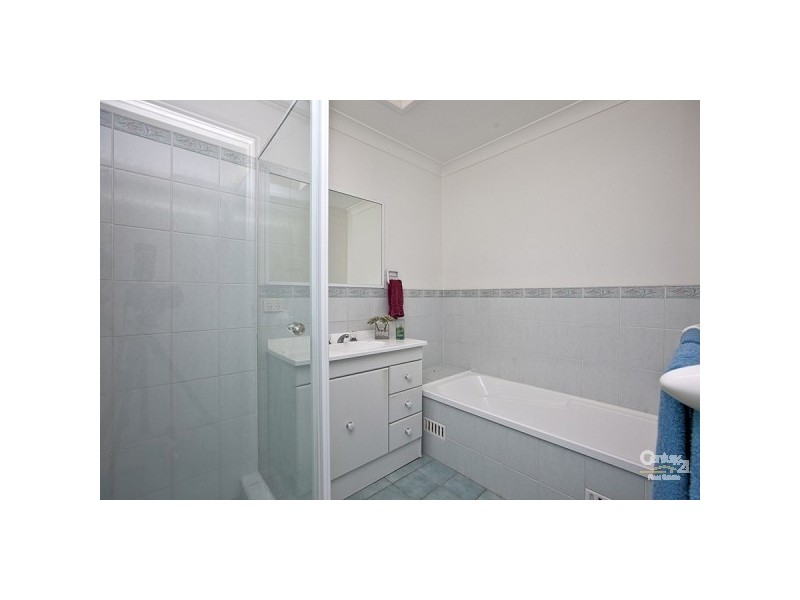 2/5 Turrug Street, Whitebridge NSW 2290