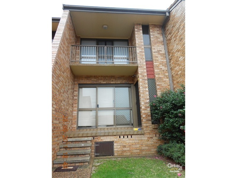 4/7 Hutton Street, Charlestown NSW 2290