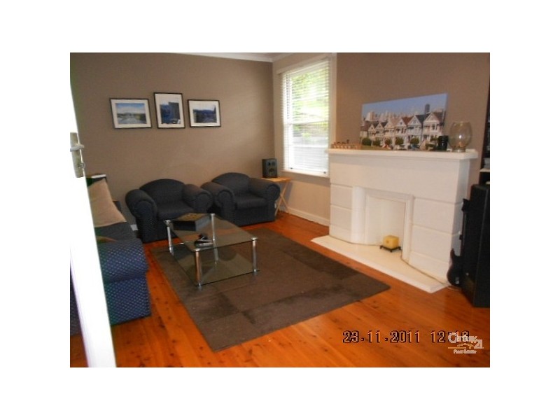 28 Kinross Avenue, Adamstown Heights NSW 2289