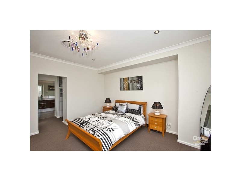 11 Tuckeroo Circuit, Adamstown NSW 2289