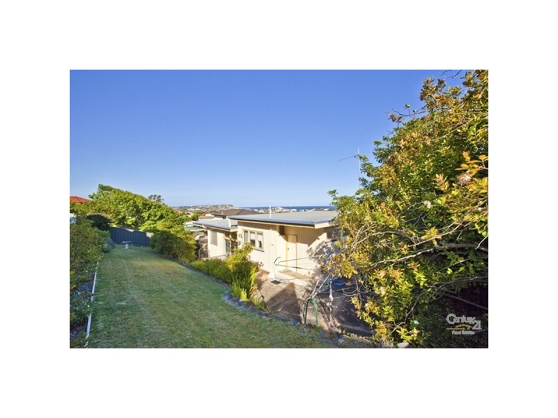 28 Kempster Road, Merewether NSW 2291