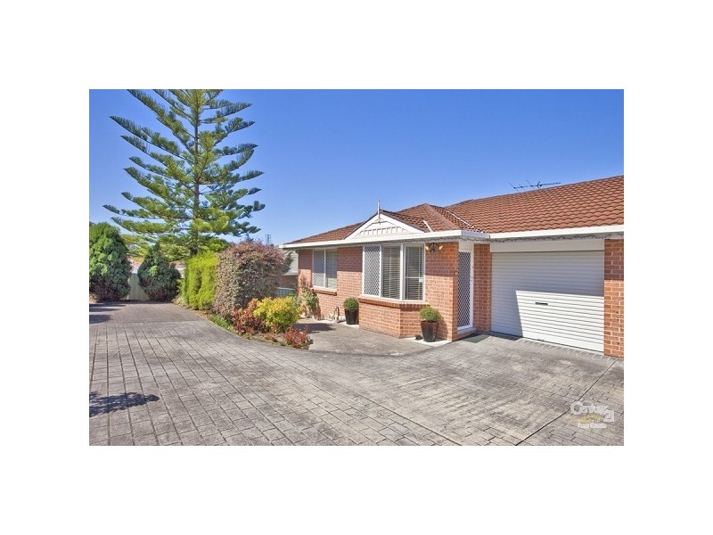 2/4 Ibis Close, Mount Hutton NSW 2290
