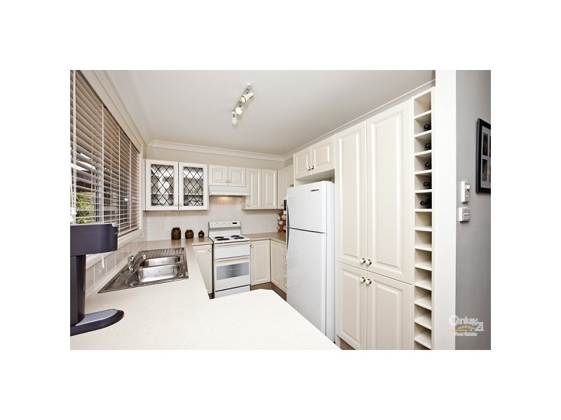 2/4 Ibis Close, Mount Hutton NSW 2290