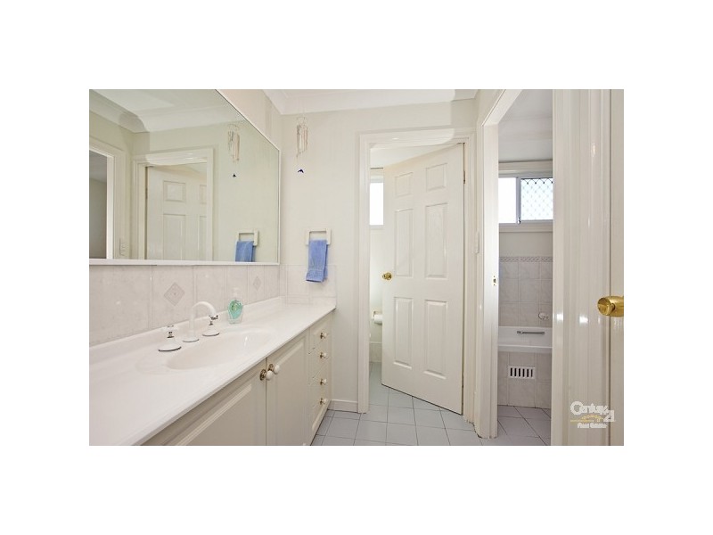 2/4 Ibis Close, Mount Hutton NSW 2290