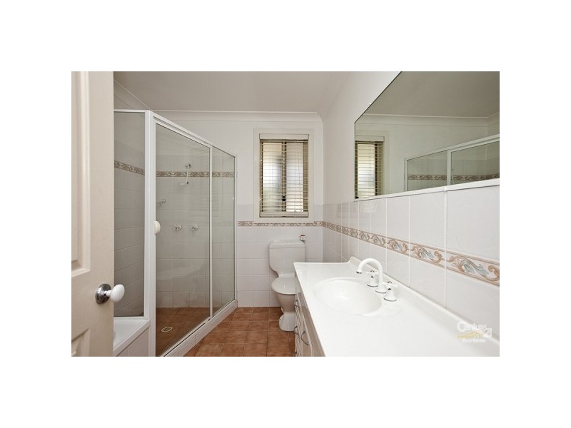 4/9 Gill Street, Mount Hutton NSW 2290