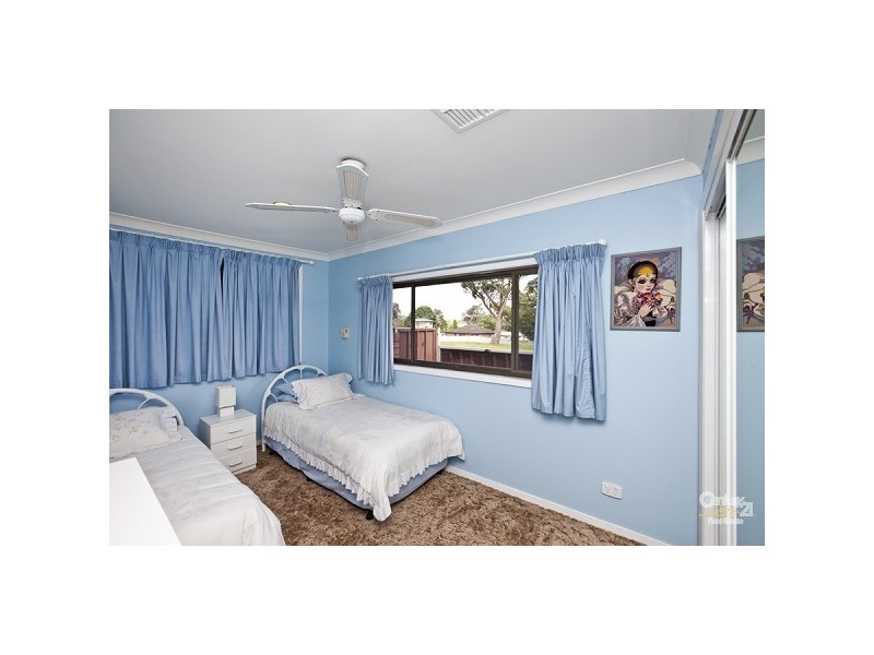 10 Karen Avenue, Glendale NSW 2285