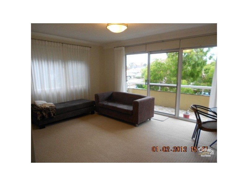 2/10 Bourke Street, Adamstown NSW 2289