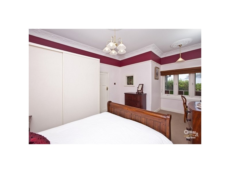 16 High Street, The Hill NSW 2300