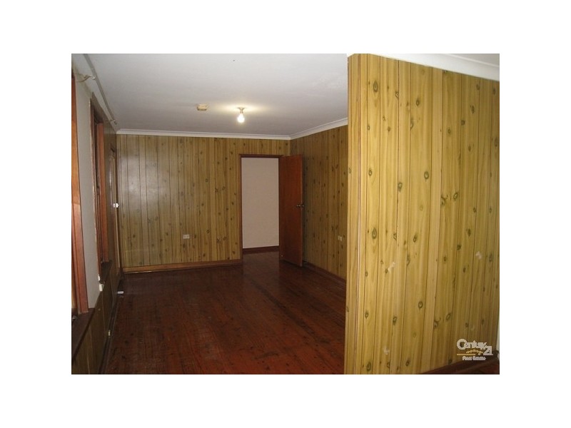 13 Poplar Place, Gateshead NSW 2290
