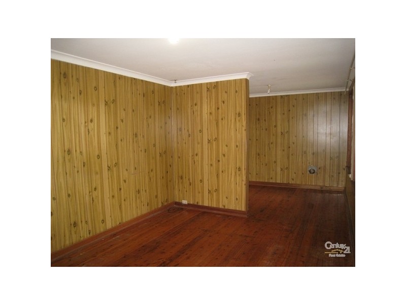 13 Poplar Place, Gateshead NSW 2290