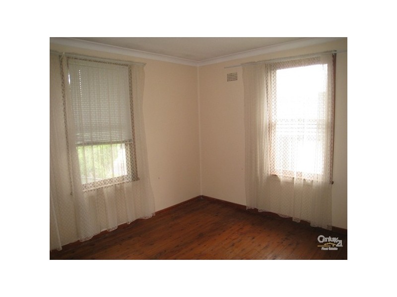 13 Poplar Place, Gateshead NSW 2290