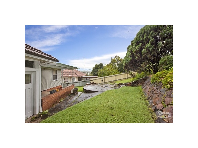 4 Terence Street, Adamstown Heights NSW 2289