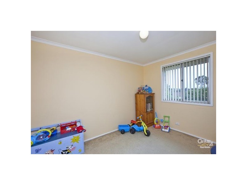 23 Cromdale Parade, Maryland NSW 2287