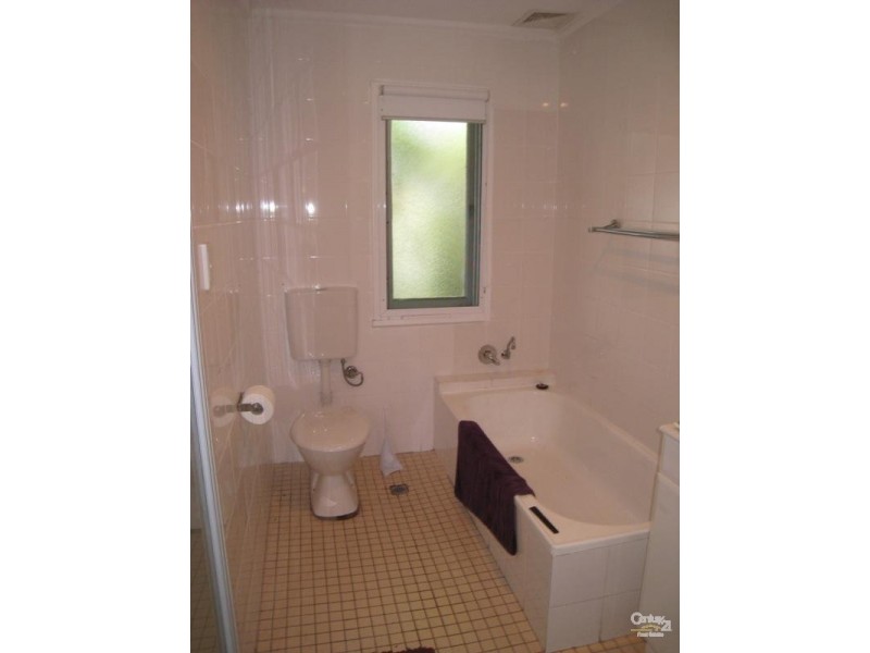 18 Willow Road, Gateshead NSW 2290