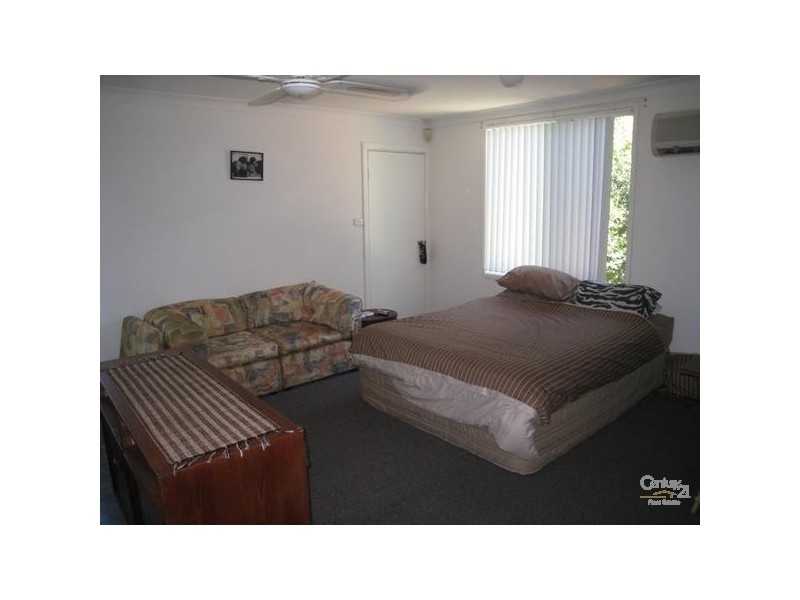 18 Willow Road, Gateshead NSW 2290